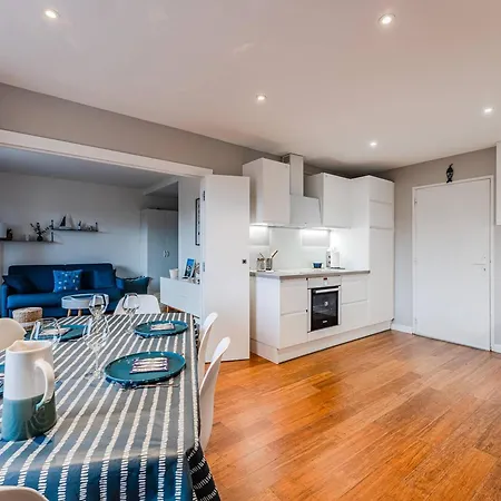 Apartmán Pereire: T2 Face A La Avec Balcon Et Parking - Fr-1-433-150 *