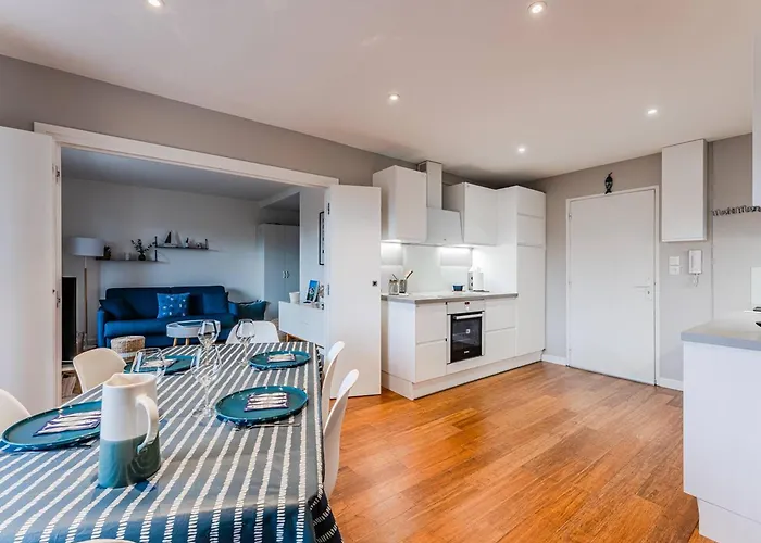 Apartmán Pereire: T2 Face A La Avec Balcon Et Parking - Fr-1-433-150 *