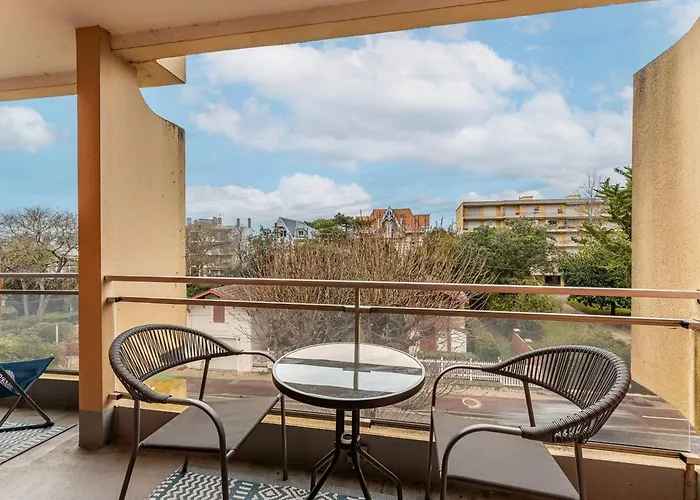 Lejlighed Pereire: T2 Face A La Avec Balcon Et Parking - Fr-1-433-150 Arcachon